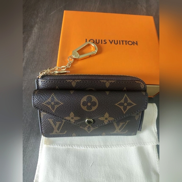 Louis Vuitton Rectro Verso Handbag - Picture 7 of 7